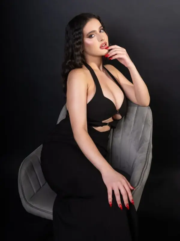 Anita Female companion in Kolkata